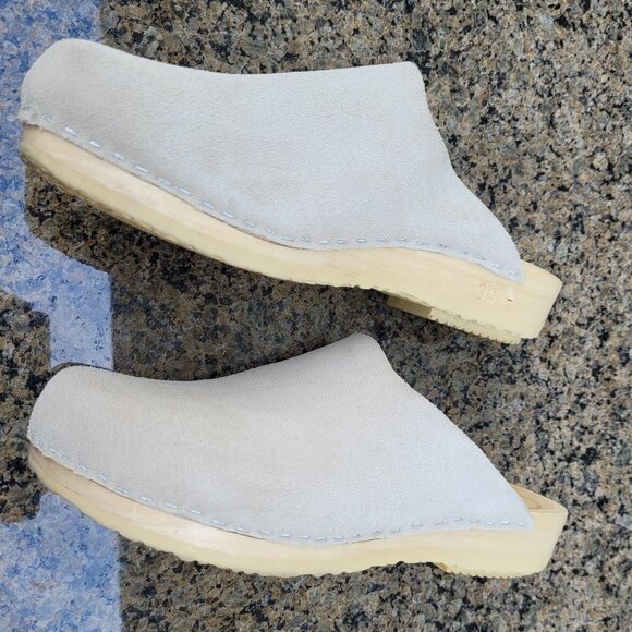 No. 6 Contour Suede Clog on Flat Base in Chalk White Suede - Picture 8 of 15